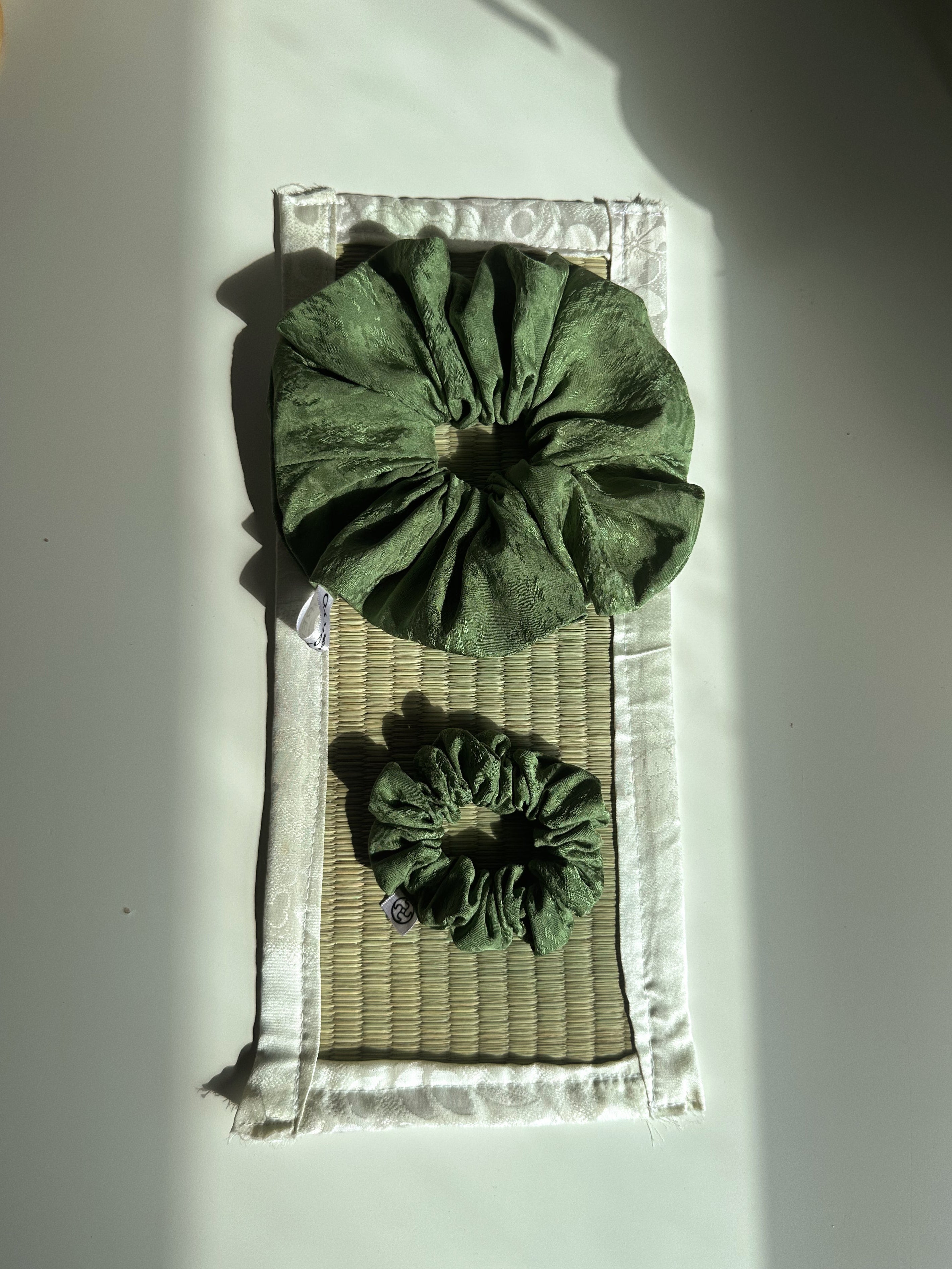 抹茶 ｜Matcha Kimono Scrunchie