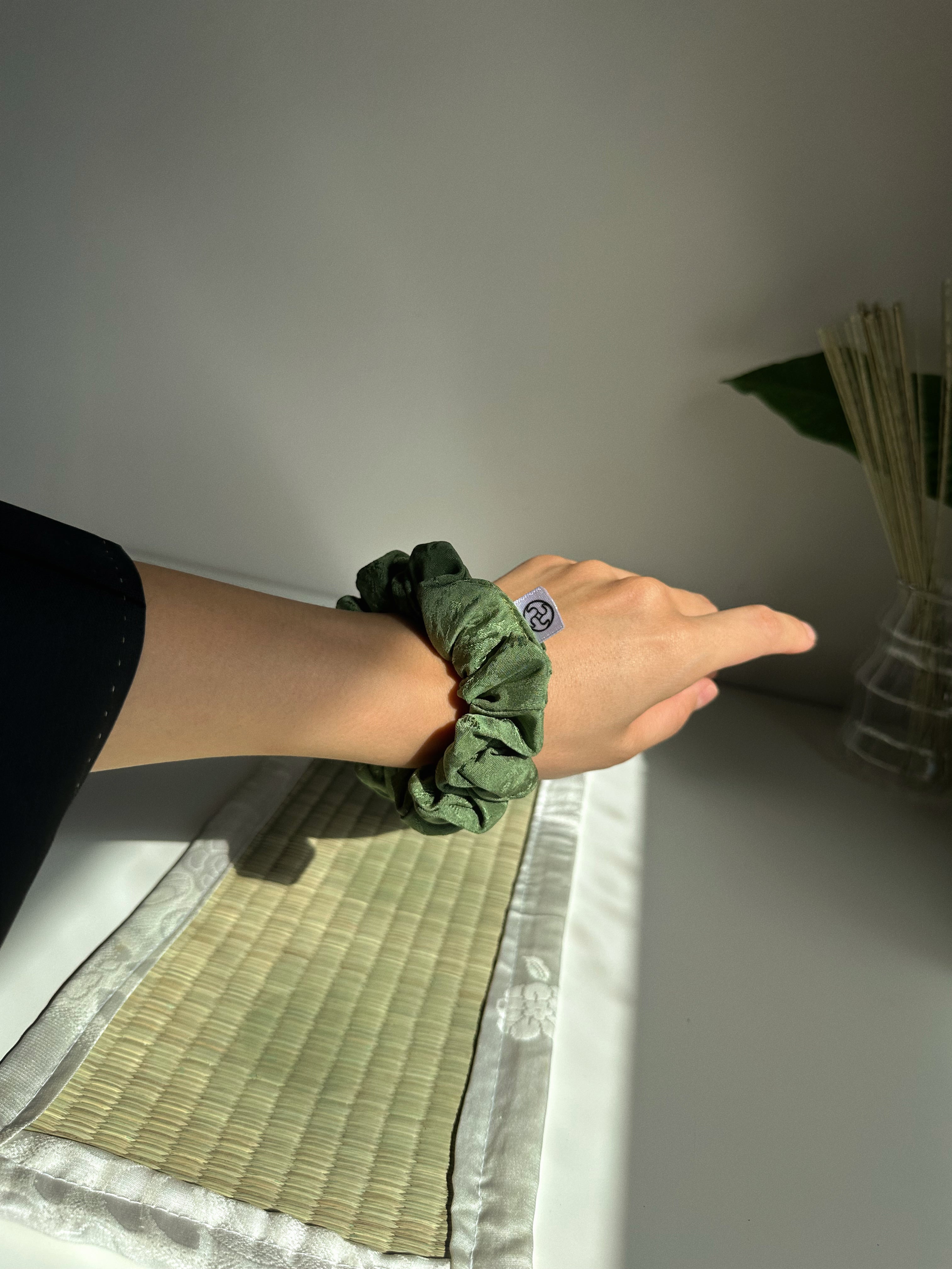抹茶 ｜Matcha Kimono Scrunchie